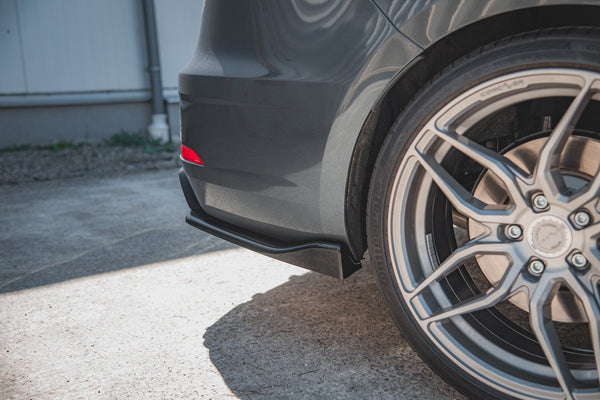 Maxton Design Heck Ansatz Flaps Diffusor V.3 für Seat Leon Cupra Mk3 FL Sportstourer schwarz Hochglanz - Beast Performance Fahrzeugtechnik OHG