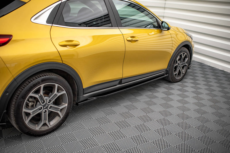 Maxton Design Seitenschweller Ansatz für Kia XCeed Mk1 schwarz Hochglanz - Beast Performance Fahrzeugtechnik OHG