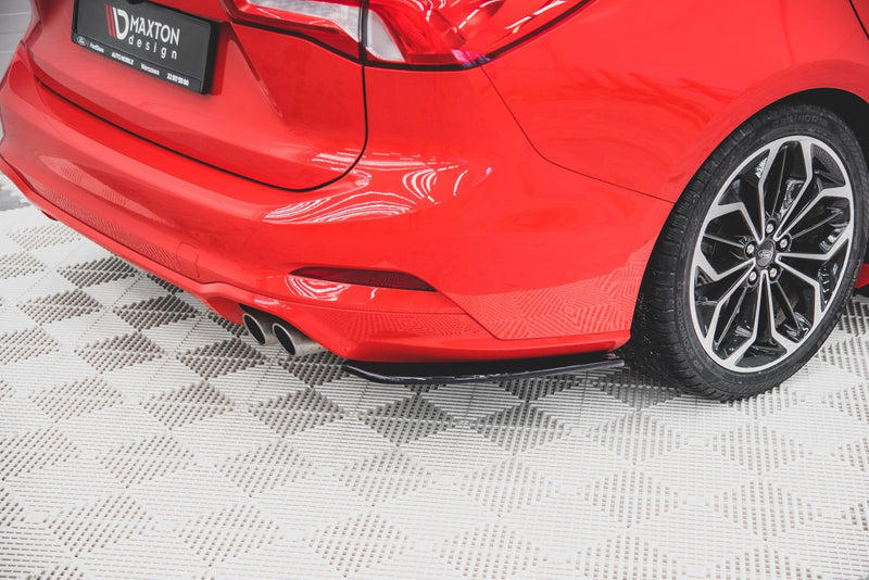 Maxton Design Heck Ansatz Flaps Diffusor V.1 für Ford Focus ST-Line Kombi Mk4 schwarz Hochglanz - Beast Performance Fahrzeugtechnik OHG